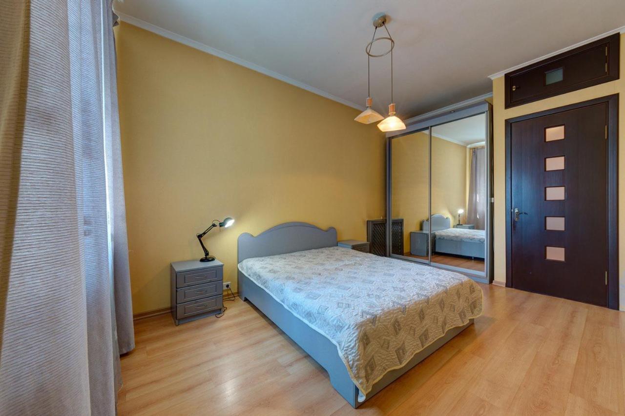 Apartments With Three Rooms On Shevchenko Blvd Kiev Dış mekan fotoğraf